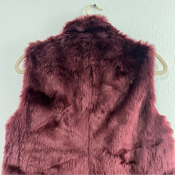 J. Crew Faux Fur Vest Women's Size XS Burgundy Fully Lined Full Zip size S - Picture 5 of 9